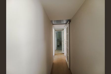 Apartamento à venda com 118m², 2 quartos e sem vaga Apartamento à venda com 118m², 2 quartos e sem vagaCorredor