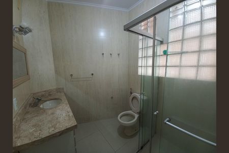 Apartamento à venda com 118m², 2 quartos e sem vaga Apartamento à venda com 118m², 2 quartos e sem vagaBanheiro