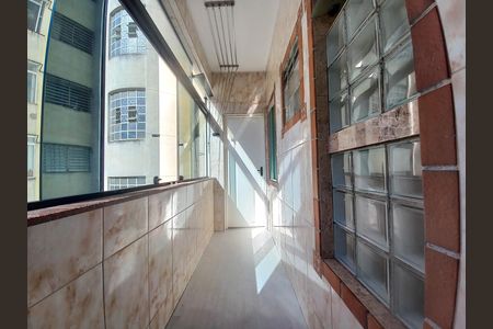 Apartamento à venda com 118m², 2 quartos e sem vaga Apartamento à venda com 118m², 2 quartos e sem vagaÁrea de Serviço