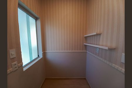 Apartamento à venda com 118m², 2 quartos e sem vaga Apartamento à venda com 118m², 2 quartos e sem vagaEscritório