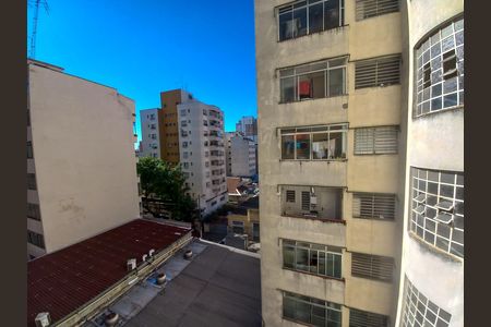 Apartamento à venda com 118m², 2 quartos e sem vaga Apartamento à venda com 118m², 2 quartos e sem vagaVista da Área de Serviço