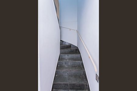 Casa para alugar com 145m², 3 quartos e 1 vagaEscada