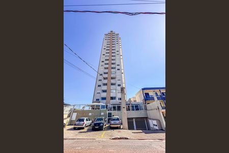 Apartamento para alugar com 52m², 2 quartos e 1 vaga Apartamento para alugar com 52m², 2 quartos e 1 vagaFachada