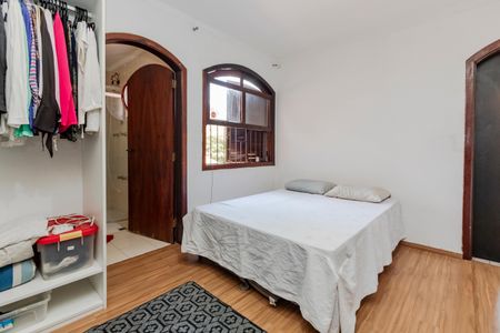 Casa para alugar com 50m², 1 quarto e 1 vagaQuarto