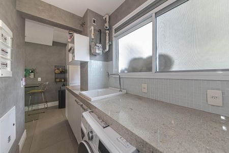Apartamento à venda com 126m², 3 quartos e 4 vagas Apartamento à venda com 126m², 3 quartos e 4 vagasLavanderia