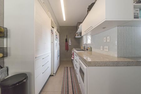 Apartamento à venda com 126m², 3 quartos e 4 vagas Apartamento à venda com 126m², 3 quartos e 4 vagasCozinha