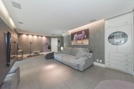 Apartamento à venda com 126m², 3 quartos e 4 vagas Apartamento à venda com 126m², 3 quartos e 4 vagasSala