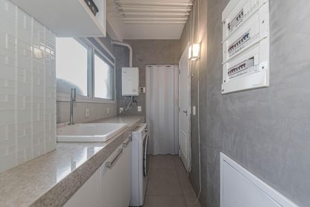 Apartamento à venda com 126m², 3 quartos e 4 vagas Apartamento à venda com 126m², 3 quartos e 4 vagasLavanderia