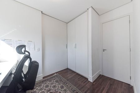 Apartamento à venda com 126m², 3 quartos e 4 vagas Apartamento à venda com 126m², 3 quartos e 4 vagasEscritório