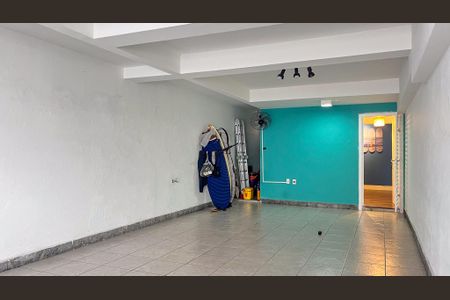 Casa à venda com 200m², 3 quartos e 3 vagas Casa à venda com 200m², 3 quartos e 3 vagasGaragem