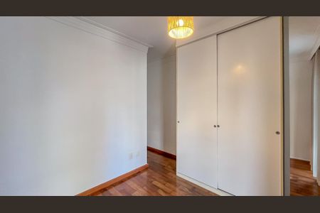 Casa à venda com 200m², 3 quartos e 3 vagas Casa à venda com 200m², 3 quartos e 3 vagasSuíte 3