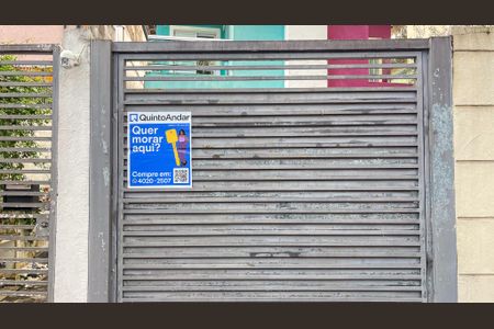 Casa à venda com 200m², 3 quartos e 3 vagas Casa à venda com 200m², 3 quartos e 3 vagasPlaca