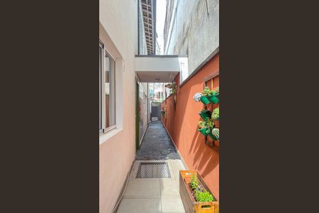 Casa à venda com 200m², 3 quartos e 3 vagas Casa à venda com 200m², 3 quartos e 3 vagasCorredor Externo