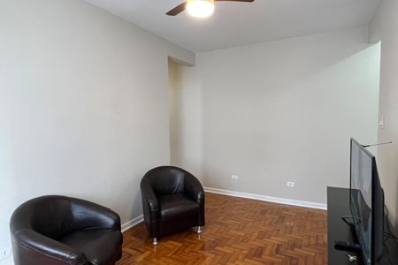 Sala de apartamento para alugar com 2 quartos, 70m² em Embaré, Santos