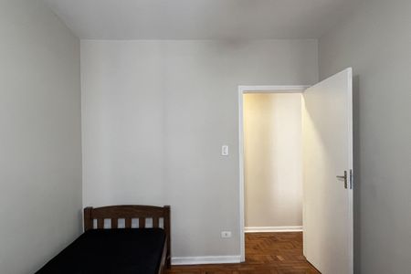 Quarto  de apartamento para alugar com 2 quartos, 70m² em Embaré, Santos
