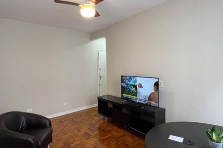 Sala de apartamento para alugar com 2 quartos, 70m² em Embaré, Santos