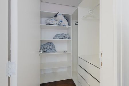 Apartamento para alugar com 45m², 1 quarto e 1 vagaCloset da suíte