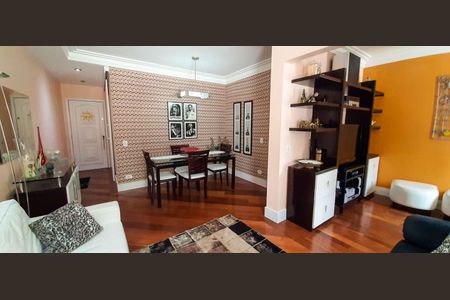 Apartamento à venda com 80m², 2 quartos e 1 vagaSala de Jantar