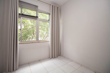Quarto 2 de apartamento para alugar com 2 quartos, 53m² em Asa Sul, Brasília