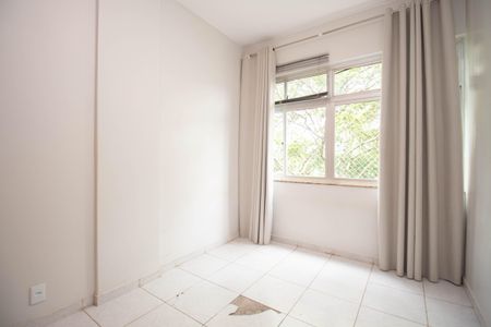 Quarto 2 de apartamento para alugar com 2 quartos, 53m² em Asa Sul, Brasília