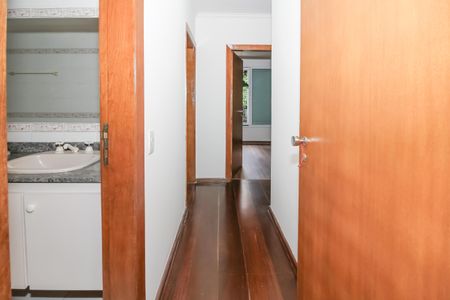 Corredor de apartamento para alugar com 3 quartos, 105m² em Perdizes, São Paulo
