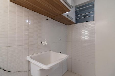 Apartamento para alugar com 68m², 2 quartos e 1 vagaÁrea de Serviço