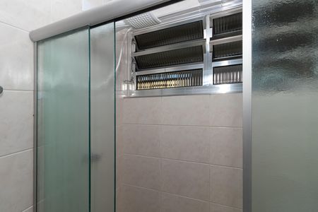 Apartamento à venda com 70m², 2 quartos e 1 vaga Apartamento à venda com 70m², 2 quartos e 1 vagaBanheiro