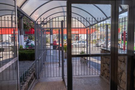 Apartamento à venda com 70m², 2 quartos e 1 vaga Apartamento à venda com 70m², 2 quartos e 1 vagaPortaria