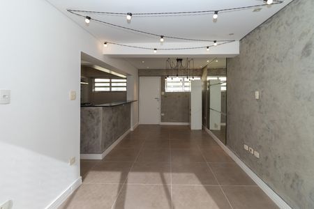 Apartamento à venda com 70m², 2 quartos e 1 vaga Apartamento à venda com 70m², 2 quartos e 1 vagaSala