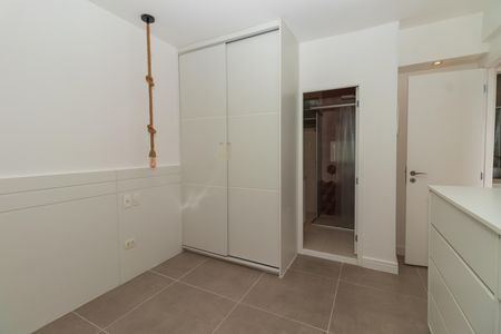 Apartamento à venda com 70m², 2 quartos e 1 vaga Apartamento à venda com 70m², 2 quartos e 1 vagaSuite