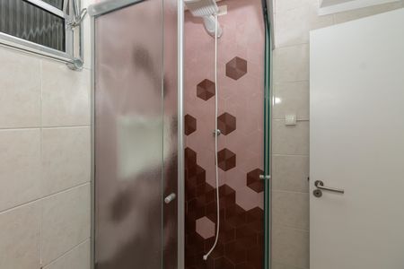 Apartamento à venda com 70m², 2 quartos e 1 vaga Apartamento à venda com 70m², 2 quartos e 1 vagaBanheiro da Suíte