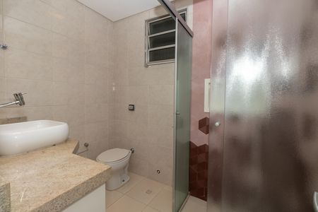 Apartamento à venda com 70m², 2 quartos e 1 vaga Apartamento à venda com 70m², 2 quartos e 1 vagaBanheiro da Suíte