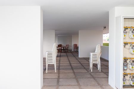 Apartamento à venda com 70m², 2 quartos e 1 vaga Apartamento à venda com 70m², 2 quartos e 1 vagaÁrea comum - Salão de Festas