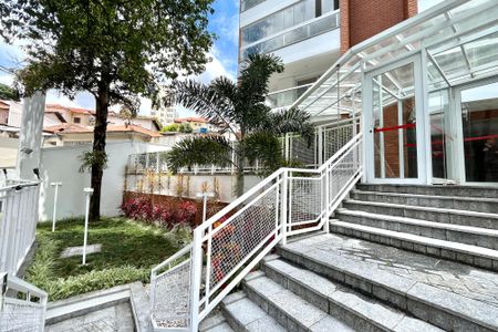 Apartamento à venda com 123m², 4 quartos e 2 vagas Apartamento à venda com 123m², 4 quartos e 2 vagasHall de entrada