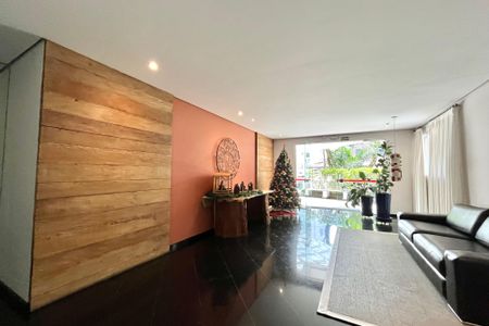 Apartamento à venda com 123m², 4 quartos e 2 vagas Apartamento à venda com 123m², 4 quartos e 2 vagasHall social