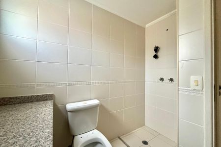 Apartamento à venda com 123m², 4 quartos e 2 vagas Apartamento à venda com 123m², 4 quartos e 2 vagasBanheiro da Suíte 2