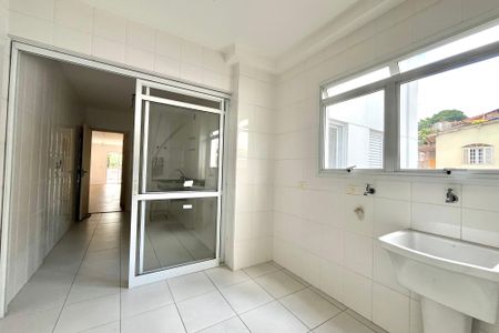 Apartamento à venda com 123m², 4 quartos e 2 vagas Apartamento à venda com 123m², 4 quartos e 2 vagasÁrea de Serviço