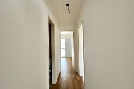 Apartamento à venda com 123m², 4 quartos e 2 vagas Apartamento à venda com 123m², 4 quartos e 2 vagasCorredor