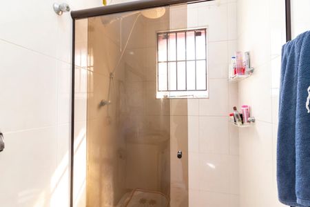 Casa à venda com 230m², 3 quartos e 2 vagasBanheiro da Suíte 1