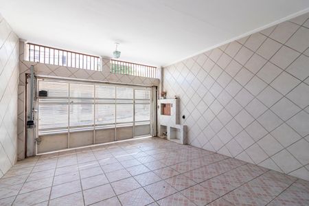 Casa à venda com 230m², 3 quartos e 2 vagasGaragem