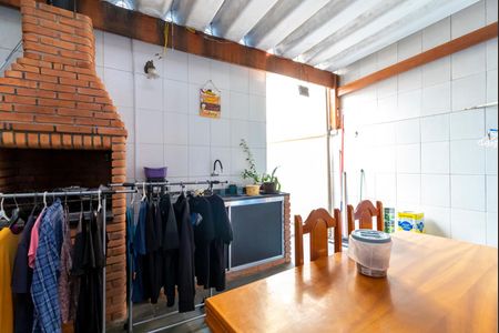 Casa à venda com 230m², 3 quartos e 2 vagasÁrea Externa