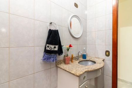 Casa à venda com 230m², 3 quartos e 2 vagasLavabo