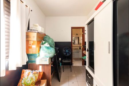 Casa à venda com 230m², 3 quartos e 2 vagasSuíte 2