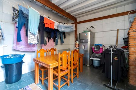 Casa à venda com 230m², 3 quartos e 2 vagasÁrea Externa