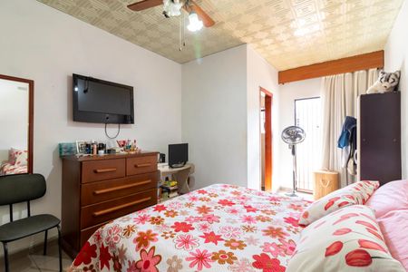 Casa à venda com 230m², 3 quartos e 2 vagasSuíte 1