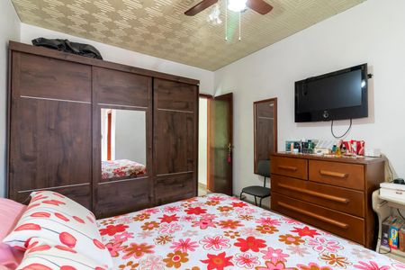 Casa à venda com 230m², 3 quartos e 2 vagasSuíte 1