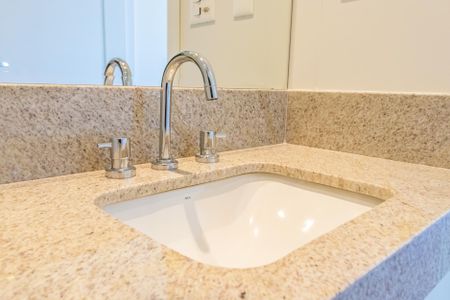 Apartamento à venda com 387m², 4 quartos e 4 vagas Apartamento à venda com 387m², 4 quartos e 4 vagasBanheiro da Suíte 4