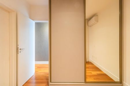 Apartamento à venda com 387m², 4 quartos e 4 vagas Apartamento à venda com 387m², 4 quartos e 4 vagasSuíte 1