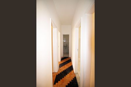 Corredor de apartamento para alugar com 2 quartos, 67m² em Váz Lobo, Rio de Janeiro