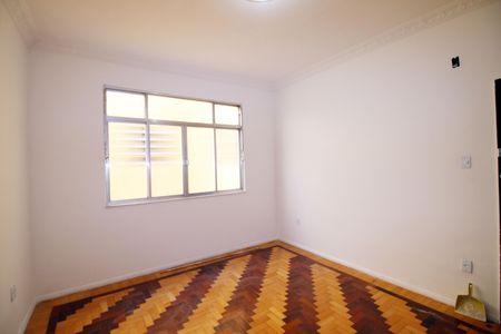 Sala de apartamento para alugar com 2 quartos, 67m² em Váz Lobo, Rio de Janeiro